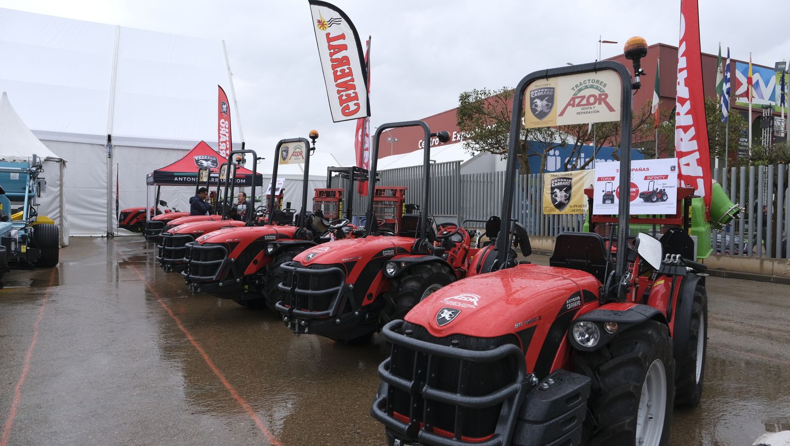Imágenes del primer día de Expolevante Níjar.