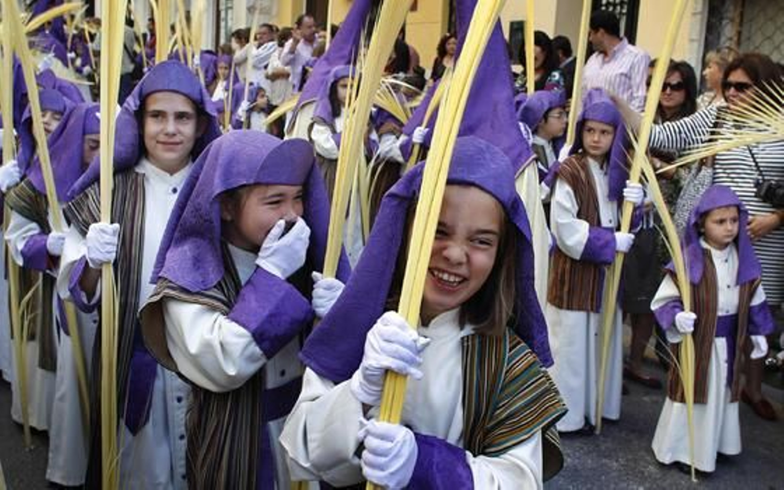 El buen tiempo acompaña a las procesiones en este primer día de Semana Santa

Foto: Sergio Camacho