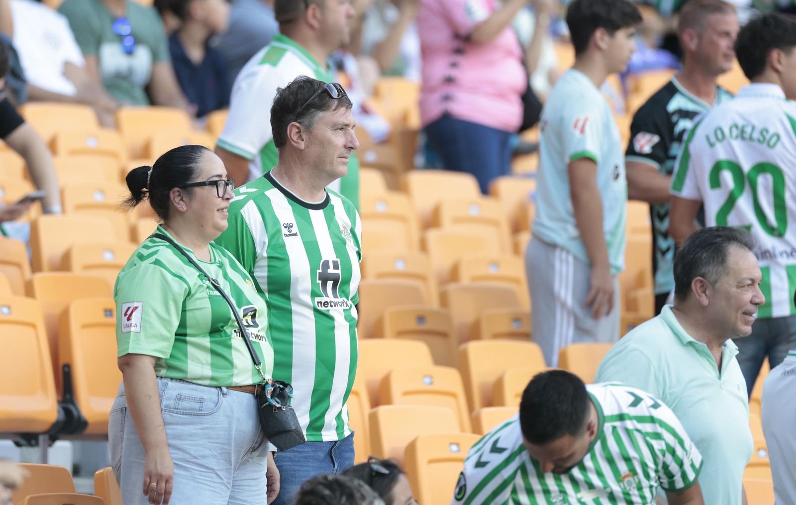 Búscate en las fotos del Betis - Athletic Club