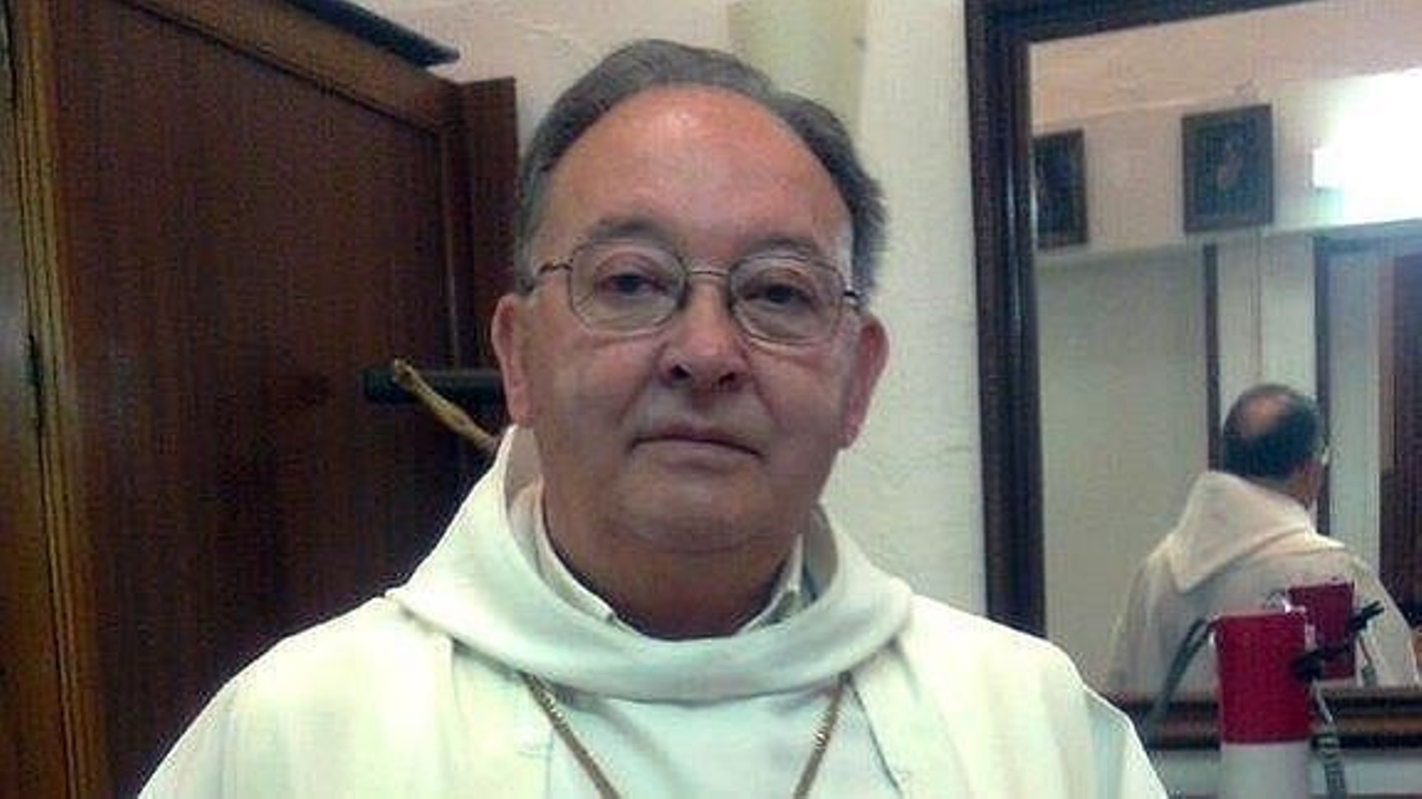 Jesús Casado en la sacristía de su parroquia de La Palma, en Algeciras. Jesús Casado en la sacristía de su parroquia de La Palma, en Algeciras.