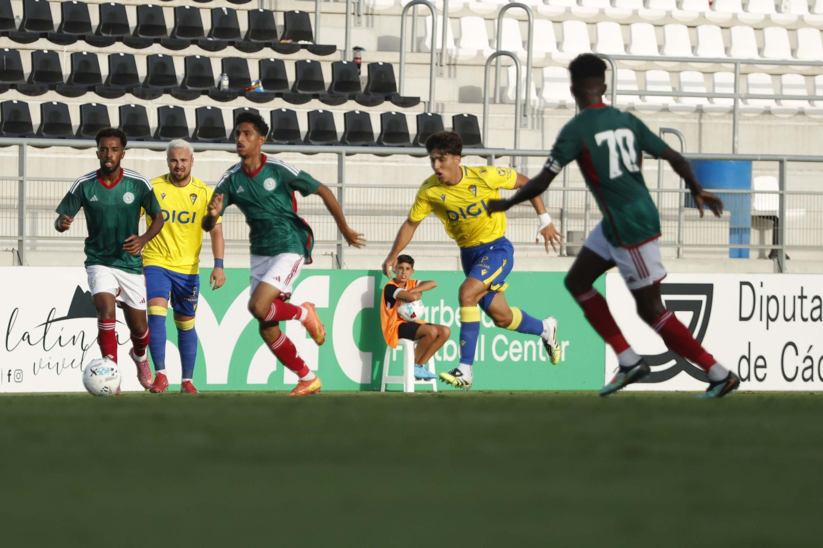 Las fotos del amistoso Cádiz CF - Al Ettifaq de Arabia Saudí en La Línea