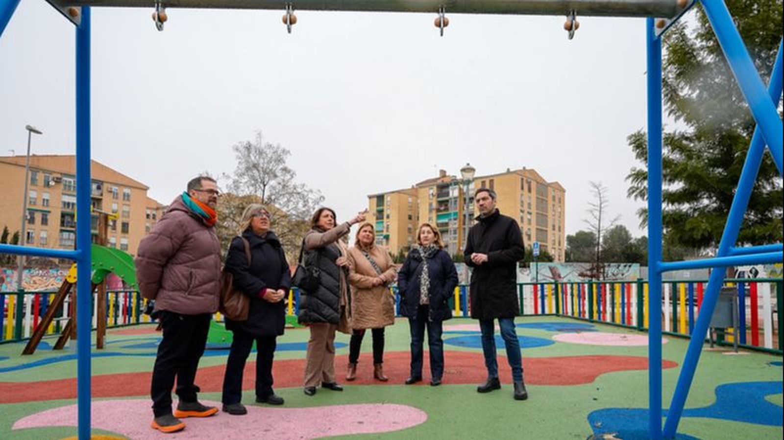 La portavoz del PSOE en el Ayuntamiento de Granada, Raquel Ruz, visita la Plaza 091