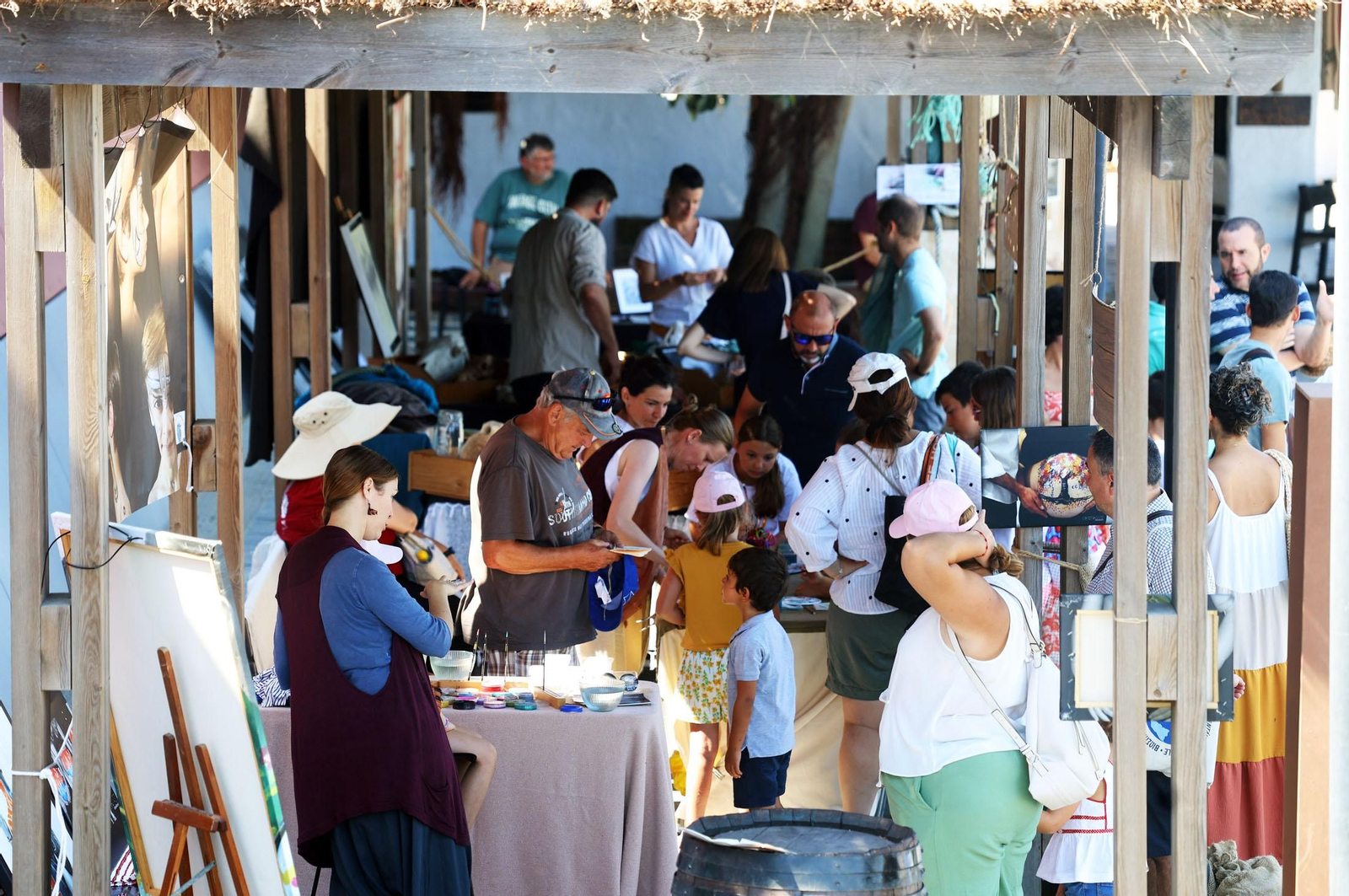 Imágenes de la Jornada de Puertas Abiertas del Muelle de las Carabelas con motivo del 3 de agosto