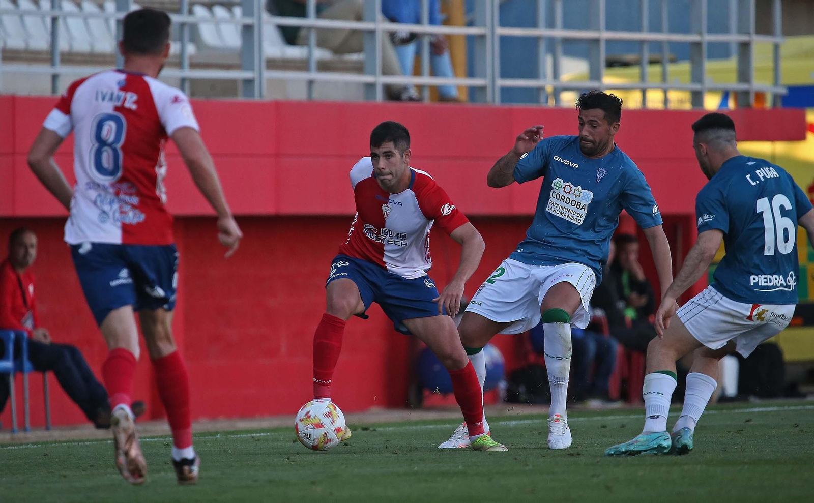 Roni, en el duelo ante el Córdoba.