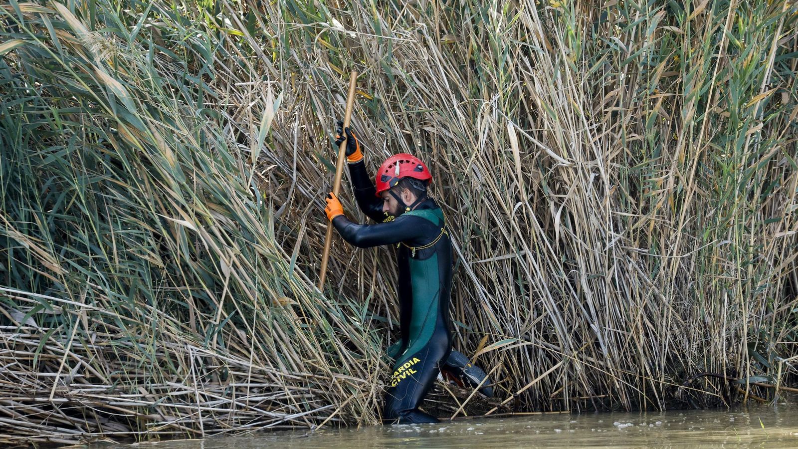 Se intensifican las labores de búsqueda de desaparecidos en Valencia