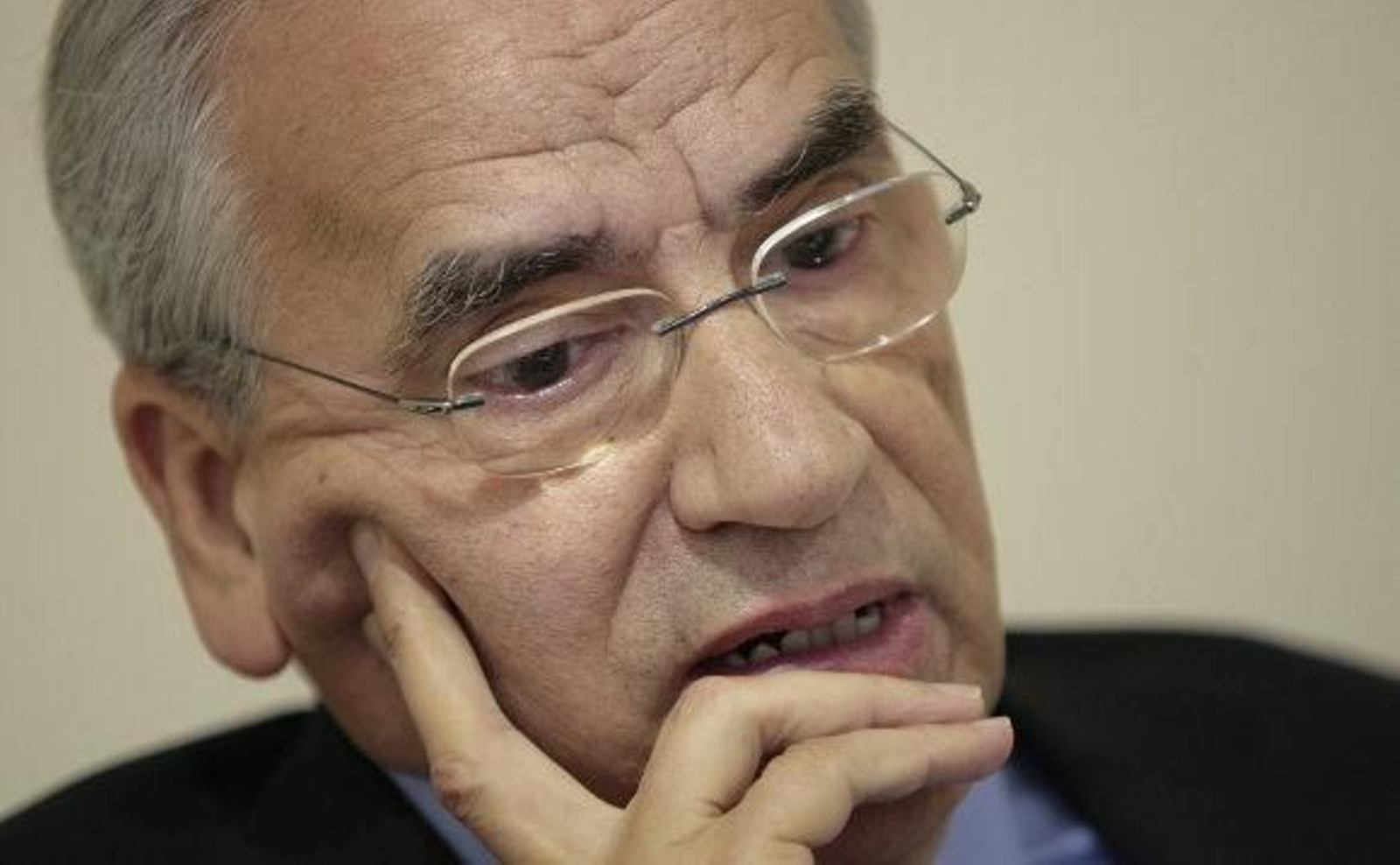 Alfonso Guerra anuncia que abandona la política