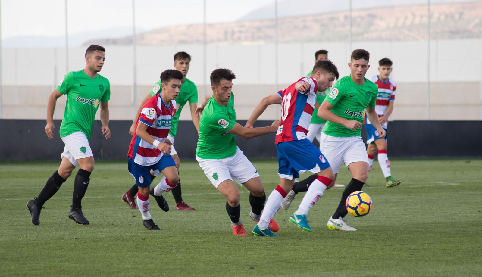 Si el Granada CF vence y el Betis no le gana al Cádiz, los de Torrecilla serán segundos.