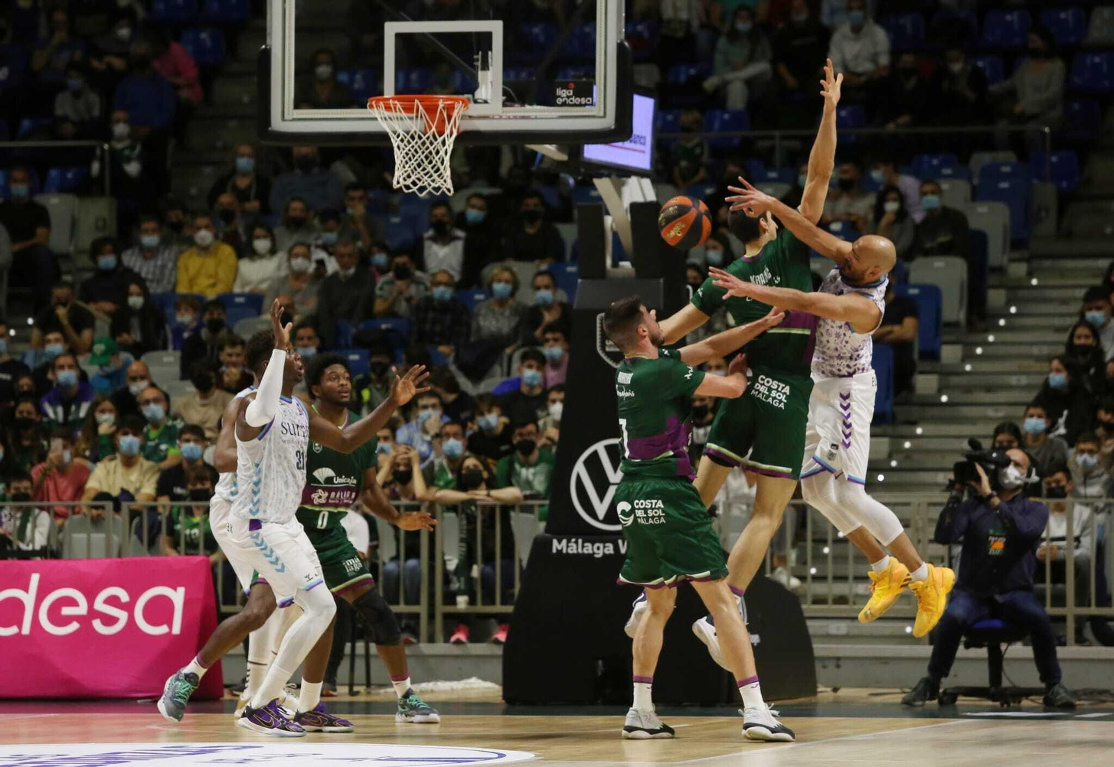 Las fotos del Unicaja-Surne Bilbao Básket