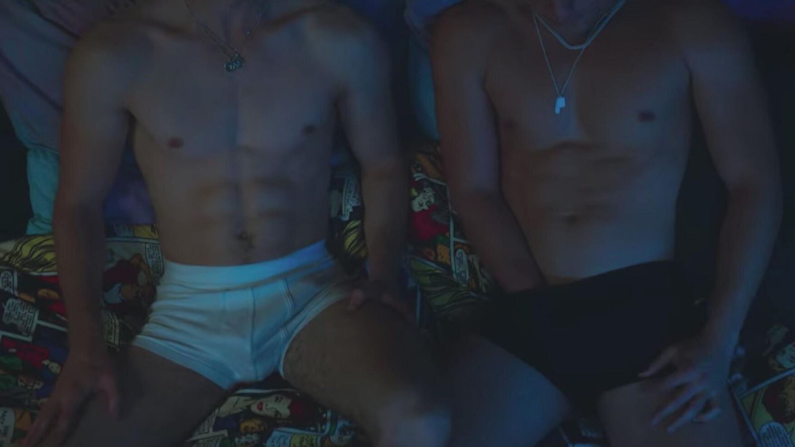 Iván practica sexo con Patrick