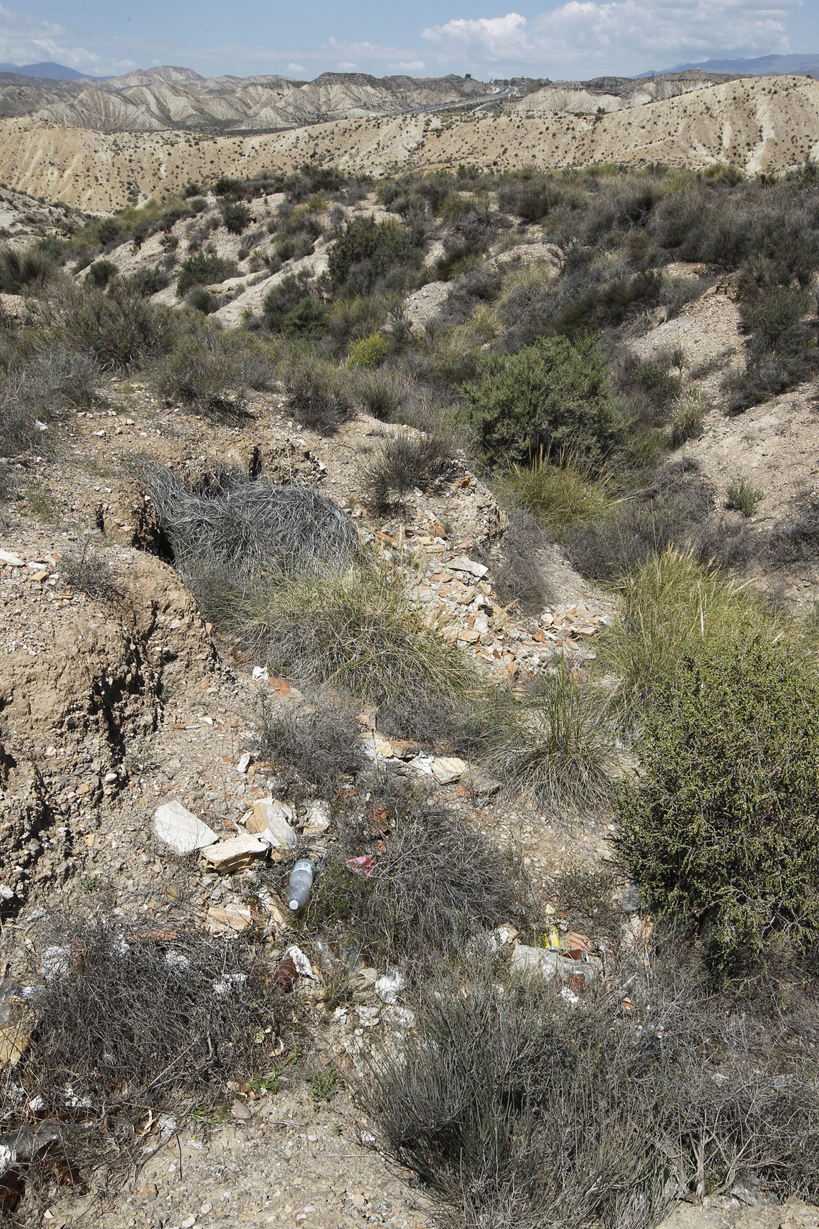Fotogalería basura en el Desierto de Tabernas