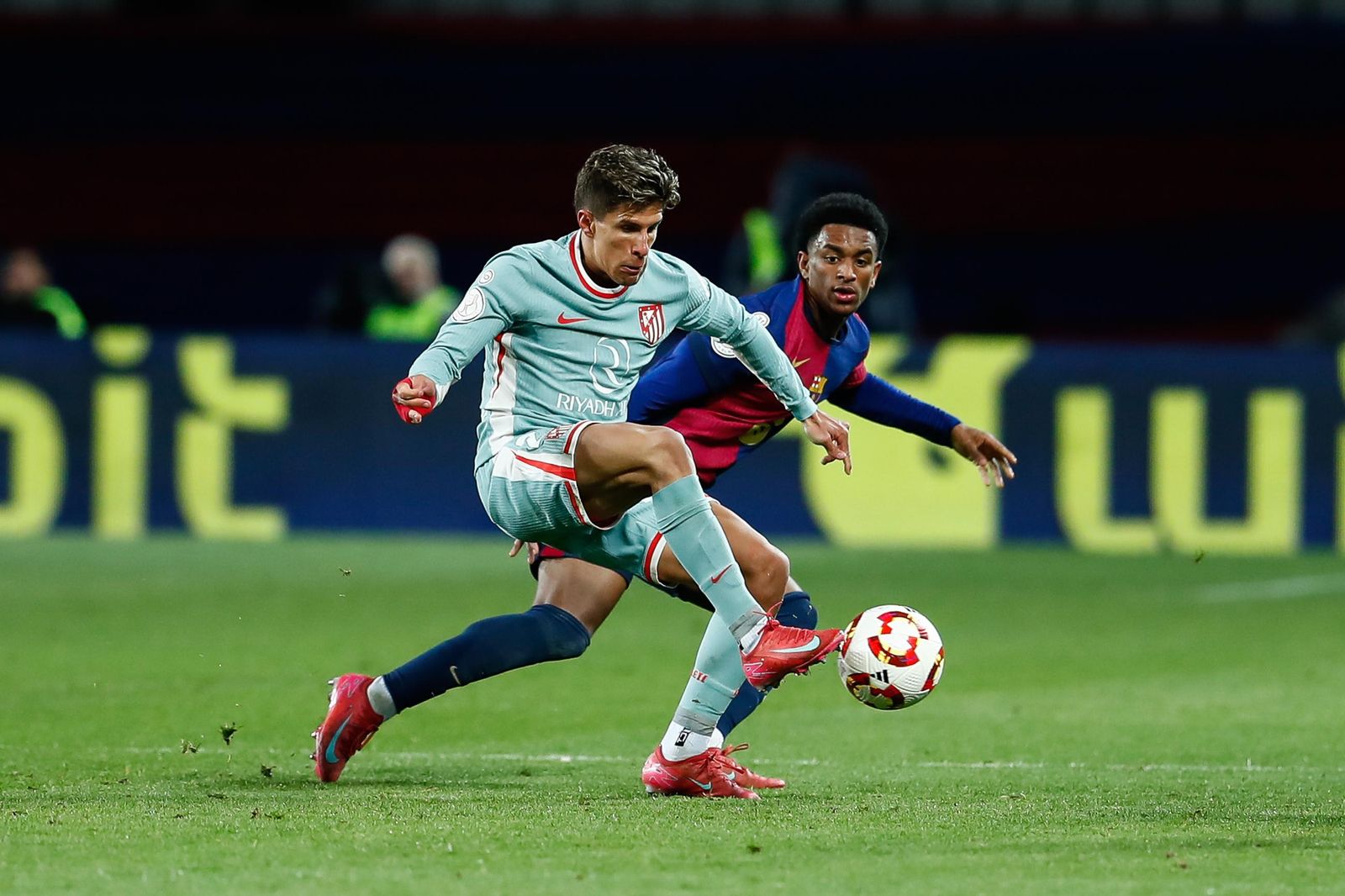 Las fotos del espectacular Barcelona - Atlético de Madrid