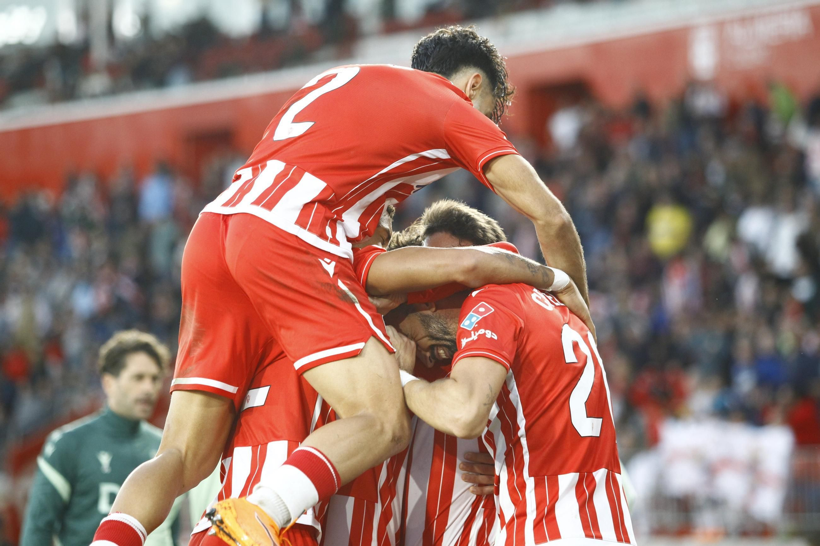 El partido U.D. Almería-Cádiz C.F. en imágenes