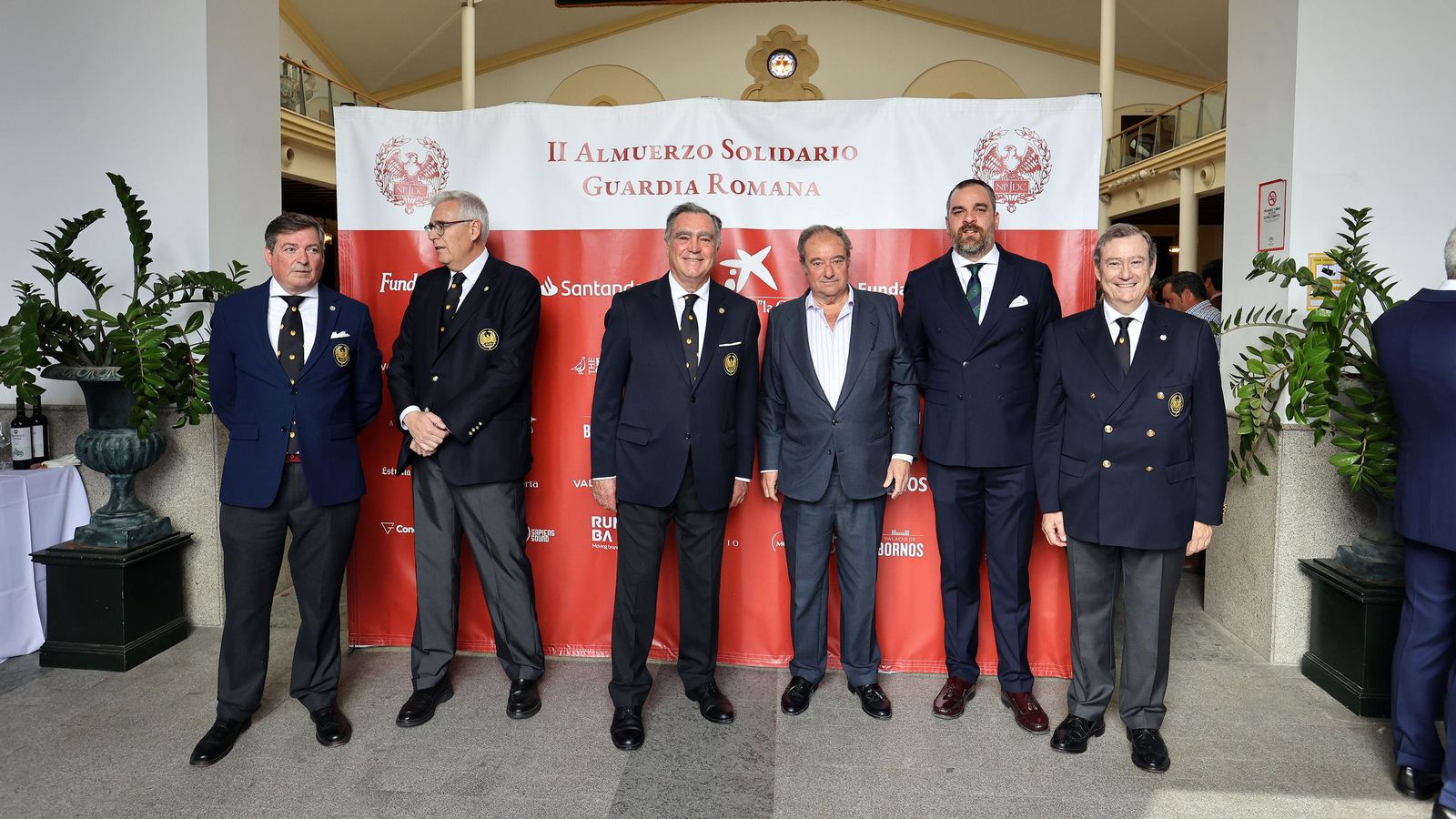 II Almuerzo Solidario de la Guardia Romana de la Hermandad del Transporte en Jerez