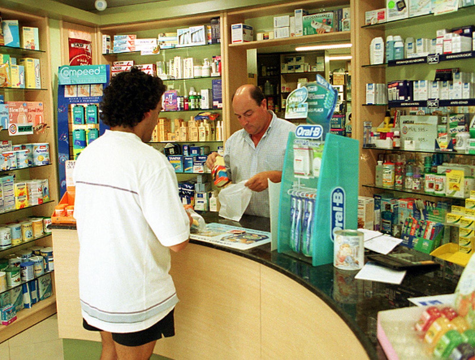 Farmacias: un riesgo por ley