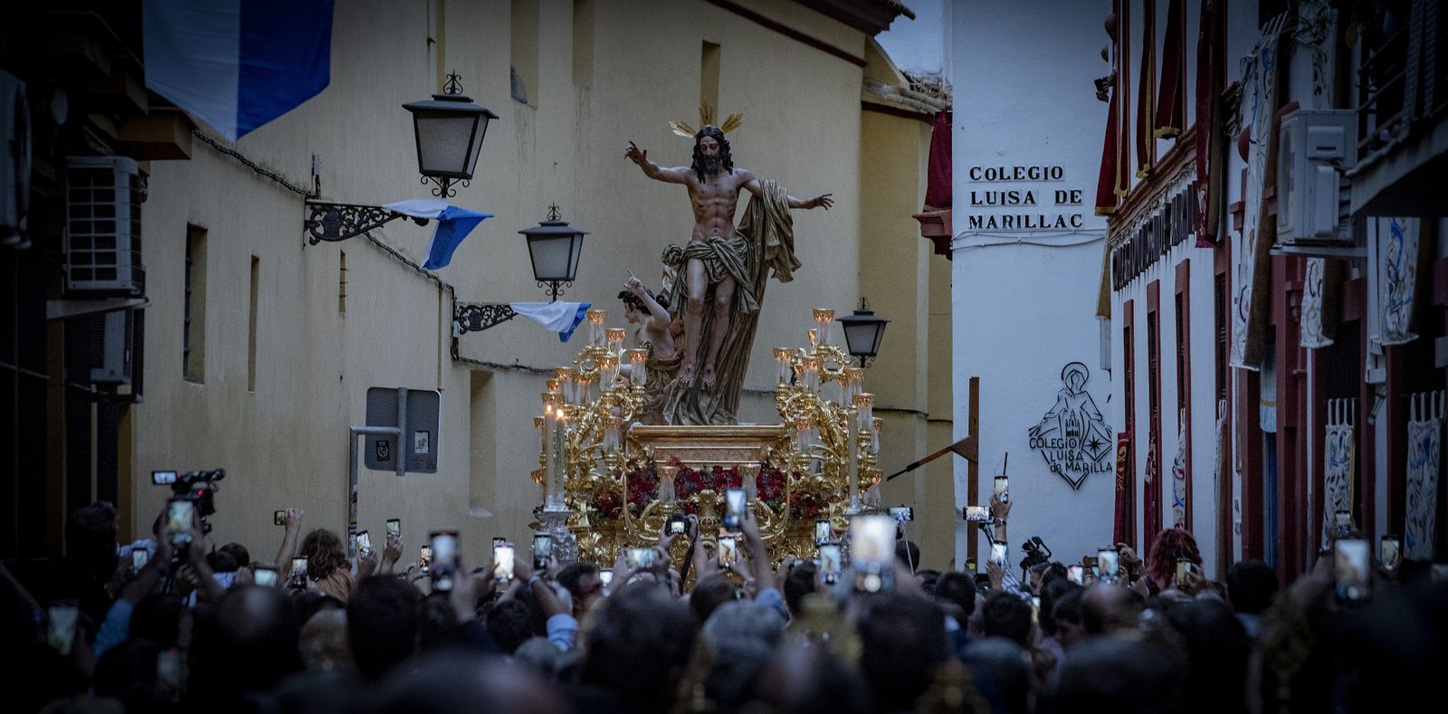 Las imágenes de la salida extraordinaria del Señor de la Resurrección