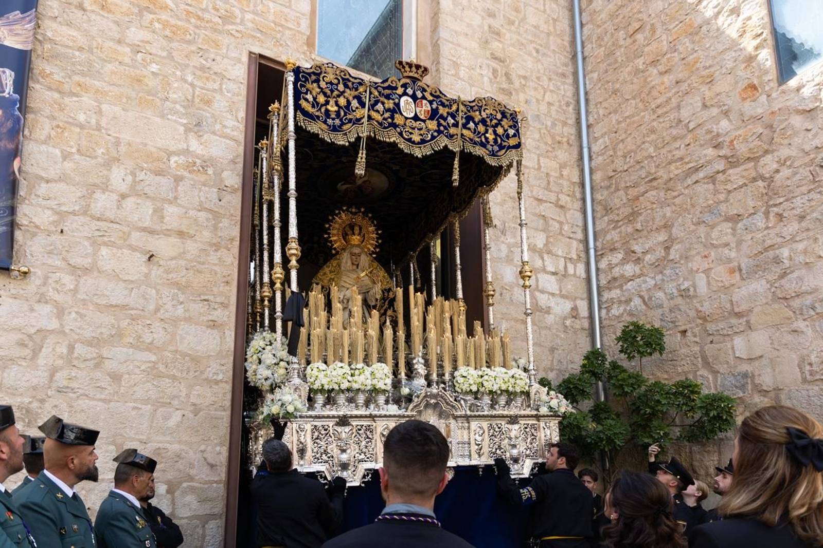 Los jiennenses acuden un año más al encuentro de Nuestro Padre Jesús