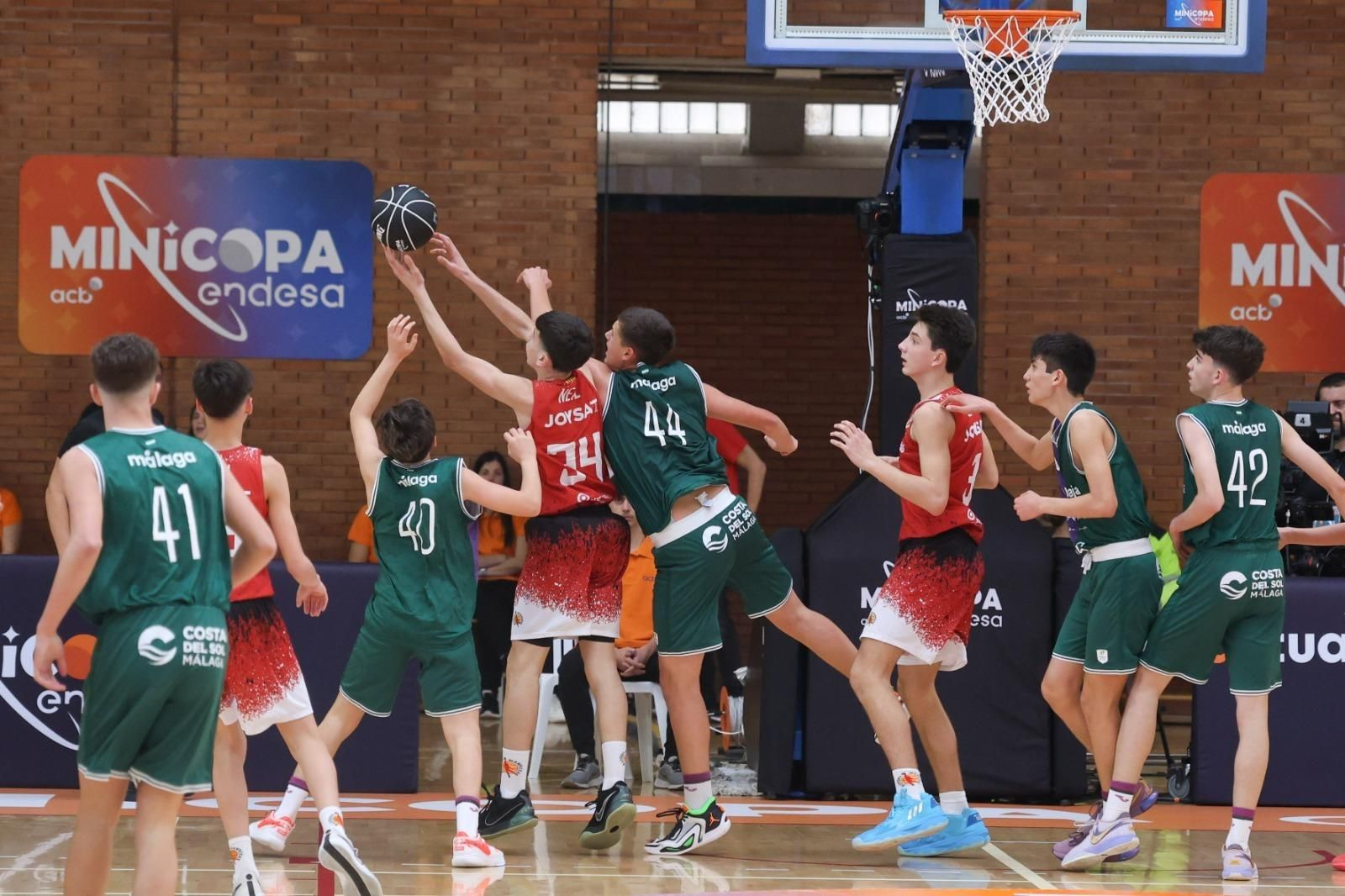 Minicopa: Unicaja - Manresa, en fotos