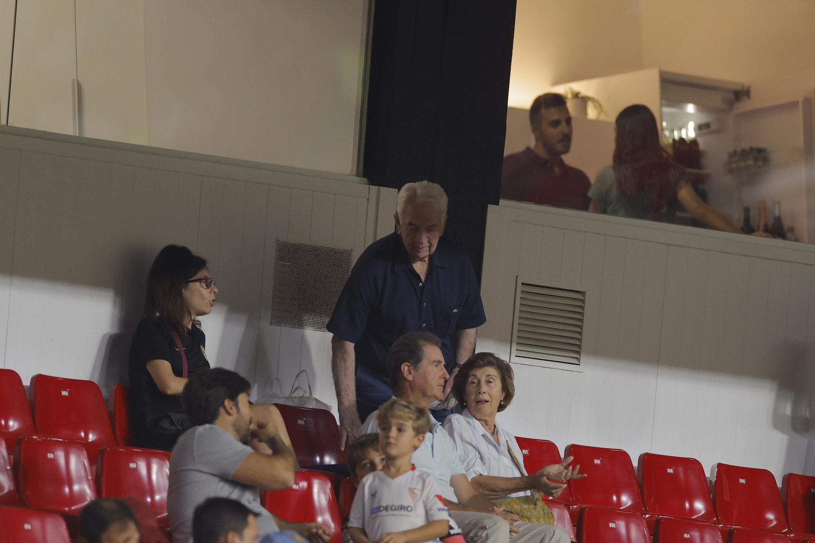 Búscate en las fotos del Sevilla-Rayo