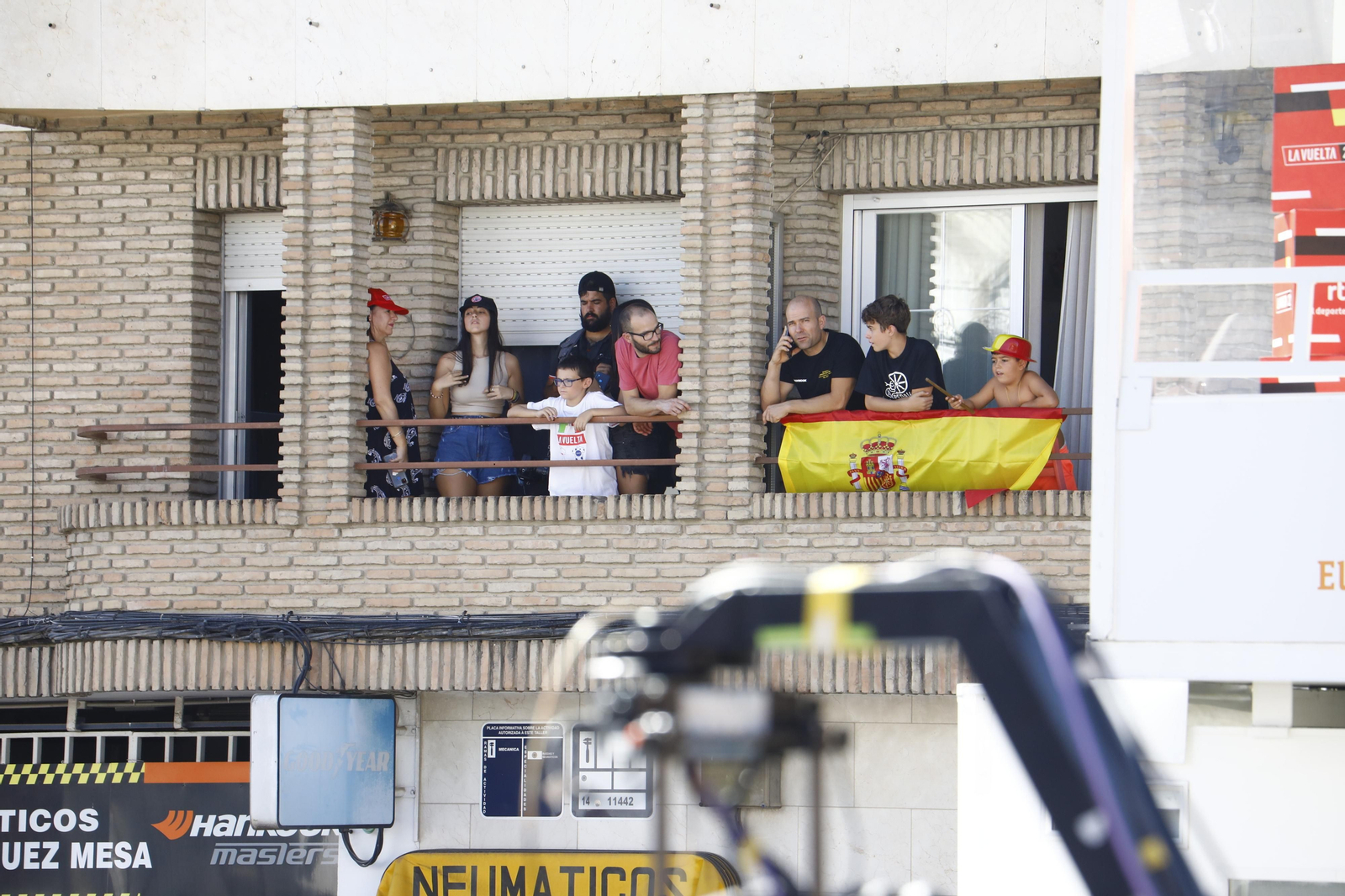El ambiente en Montilla tras la llegada de La Vuelta, en imágenes