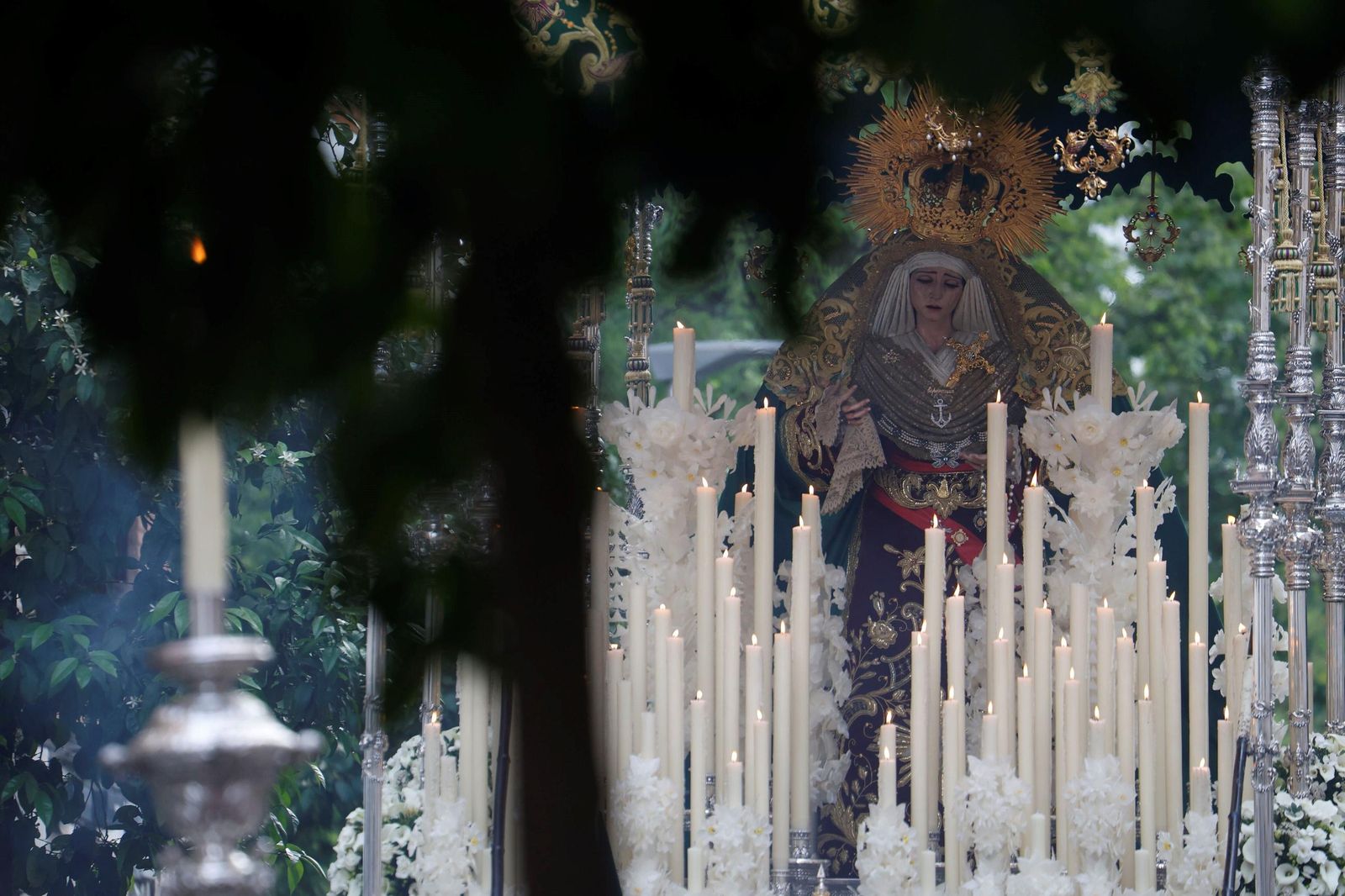 La procesión de la Sagrada Cena en este Jueves Santo de Córdoba, en imágenes