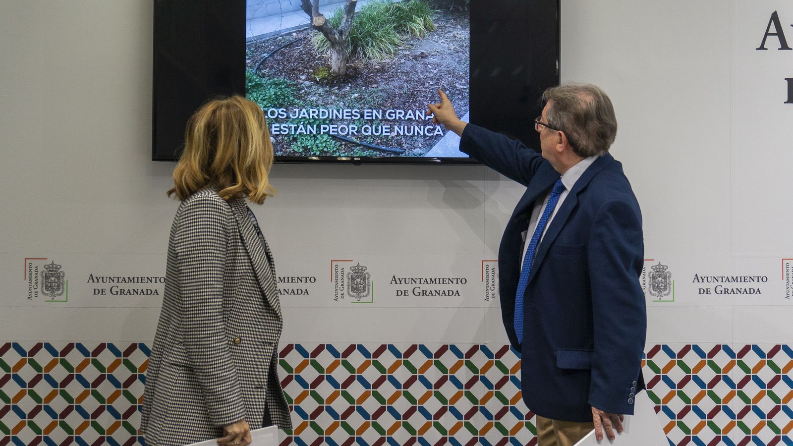 Eva Martín y Luis González, en rueda de prensa.