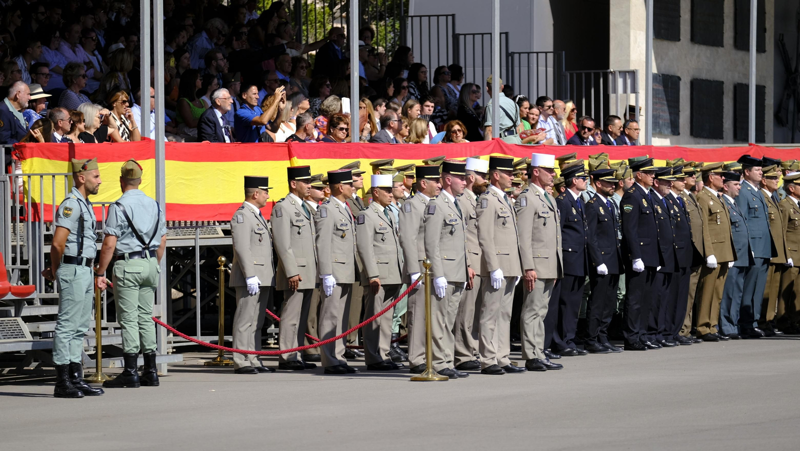 Jornada de puertas abiertas de La Legión Española en Viator