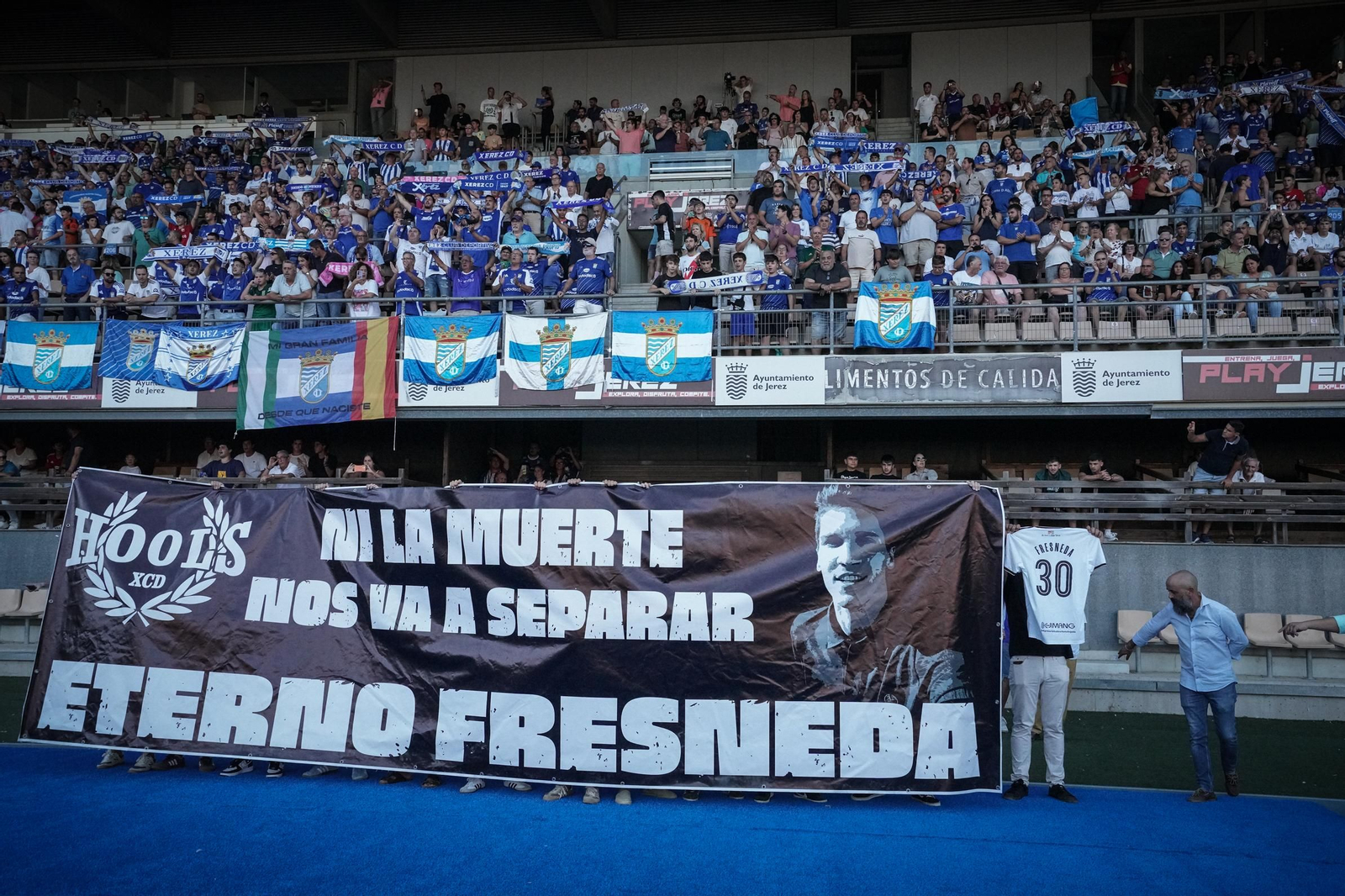 Búscate en el del partido del Xerez CD - UCAM