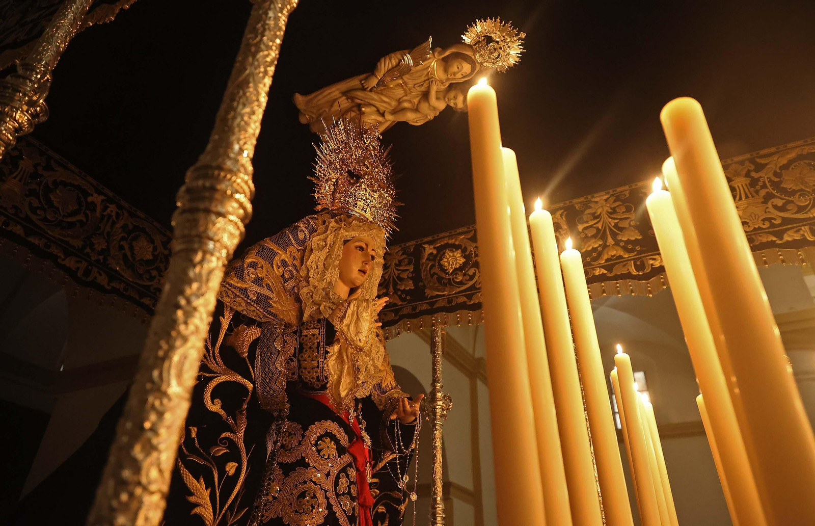 Fotos del Viernes Santo en Algeciras: Misericordia y Santo Entierro
