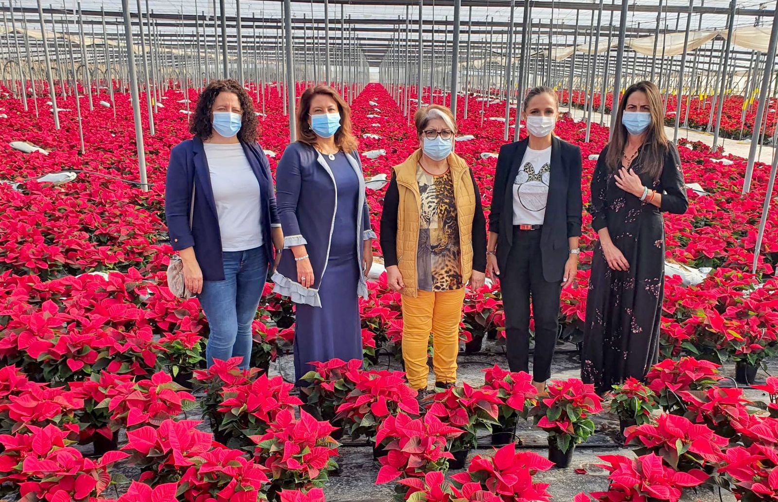 Visita de la consejera de Agricultura, Ganadería, Pesca y Desarrollo Sostenible, Carmen Crespo, a las instalaciones de Solisplant en Balanegra (Almería).