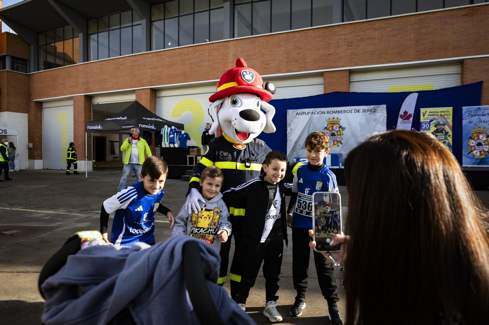 Imágenes de la V Carrera Infantil Bomberos de Jerez