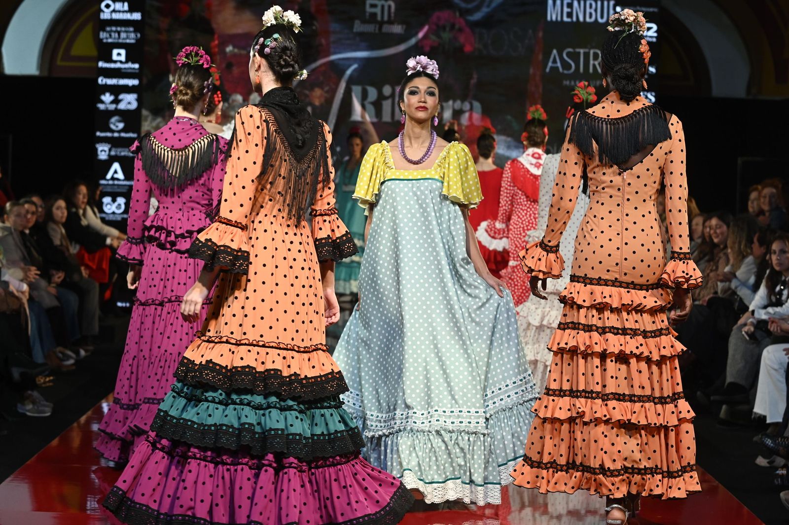 Huelva Flamenca 2026: Desfile de Raquel Muñoz