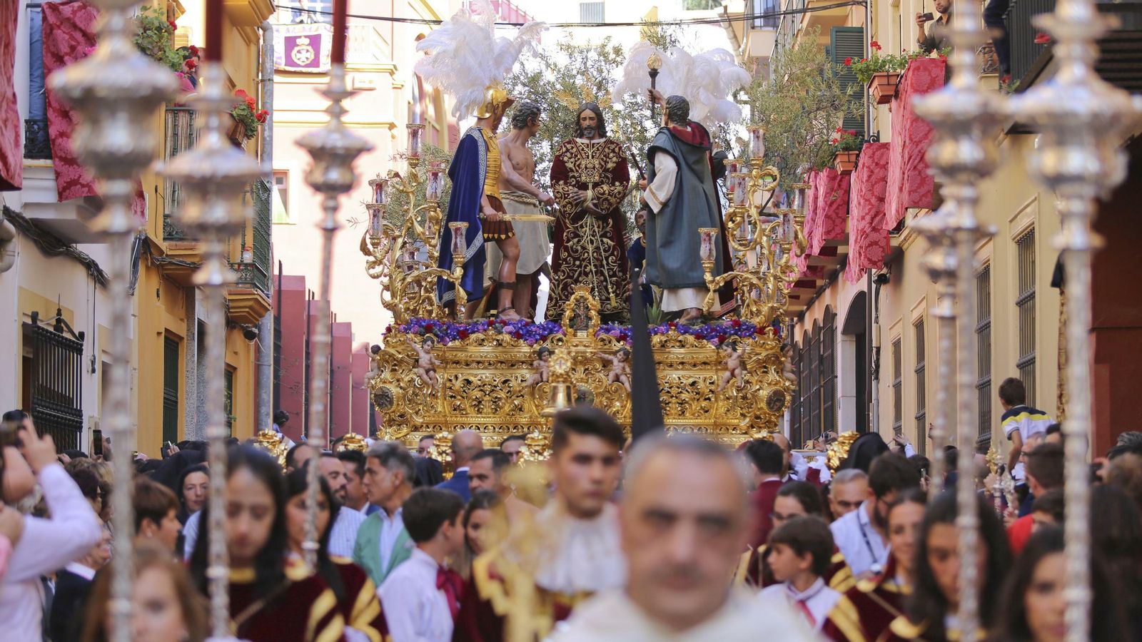 Nuestro Padre Jesús del Rescate en la calle Agua. Nuestro Padre Jesús del Rescate en la calle Agua.