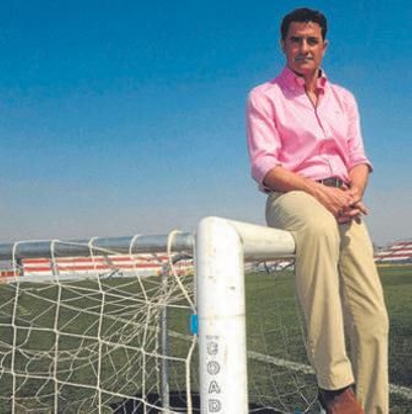 "Dicen que mi sueño es el Madrid, pero mi mujer me anima a hacerlo bien aquí para quedarnos"