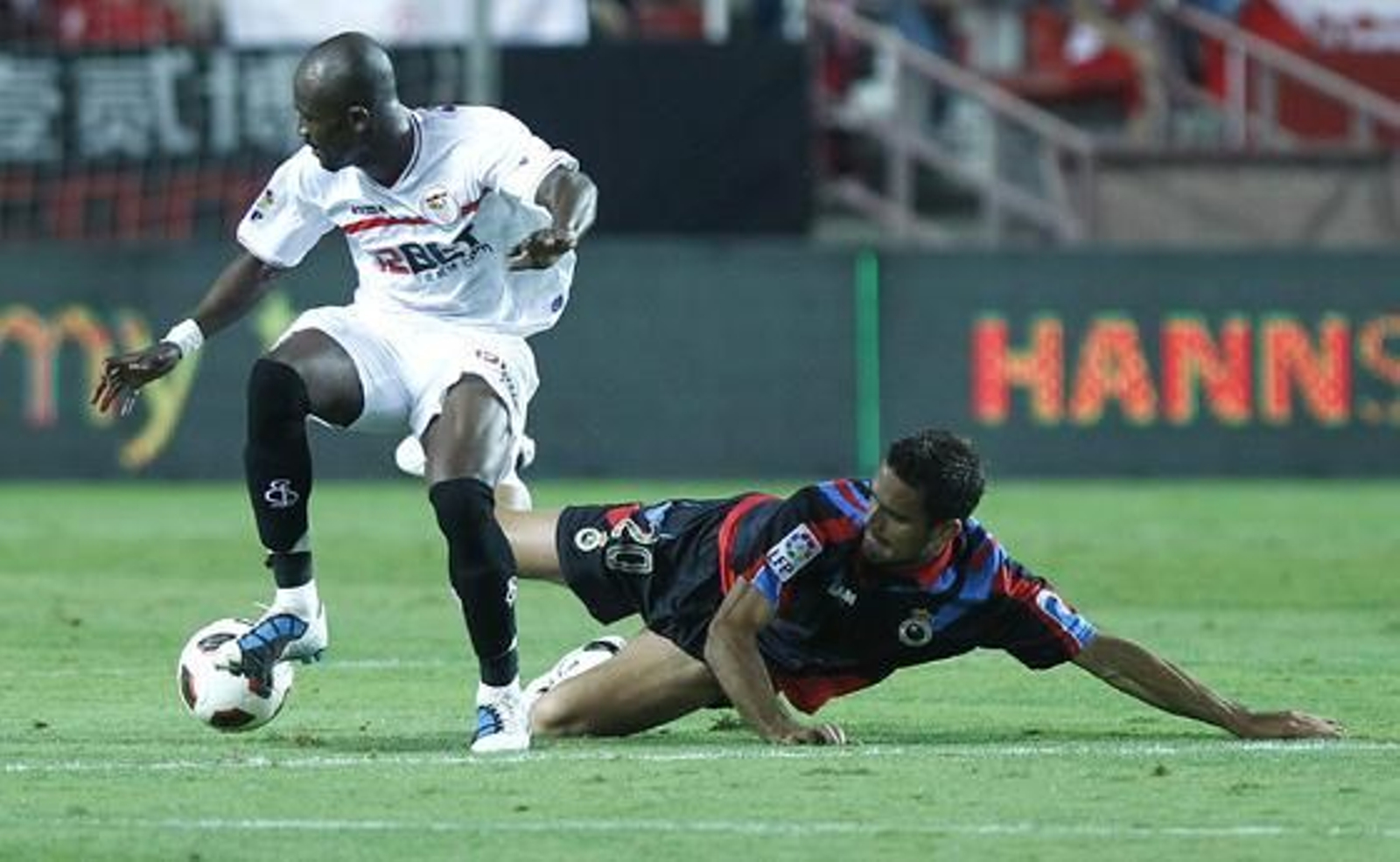 El Sevilla deja escapar otros dos puntos del Sánchez Pizjuán. / Antonio Pizarro