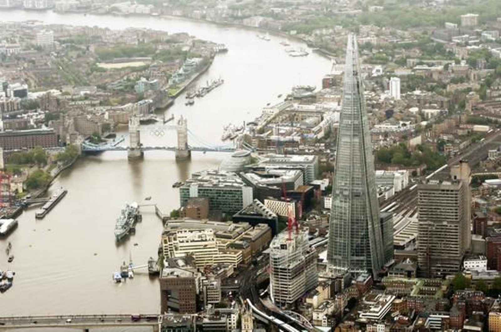 Londres inaugura el edificio The Shrad, el más alto de Europa.

Foto: Reuters