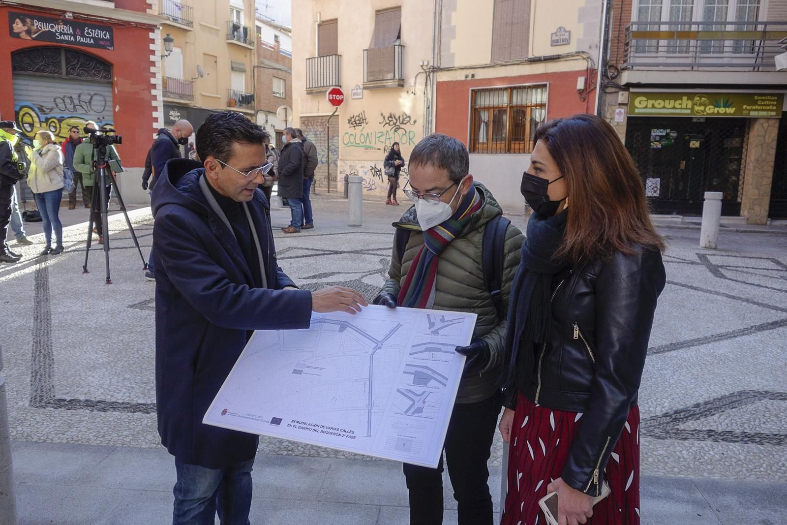 Visita del alcalde al barrio del Boquerón.