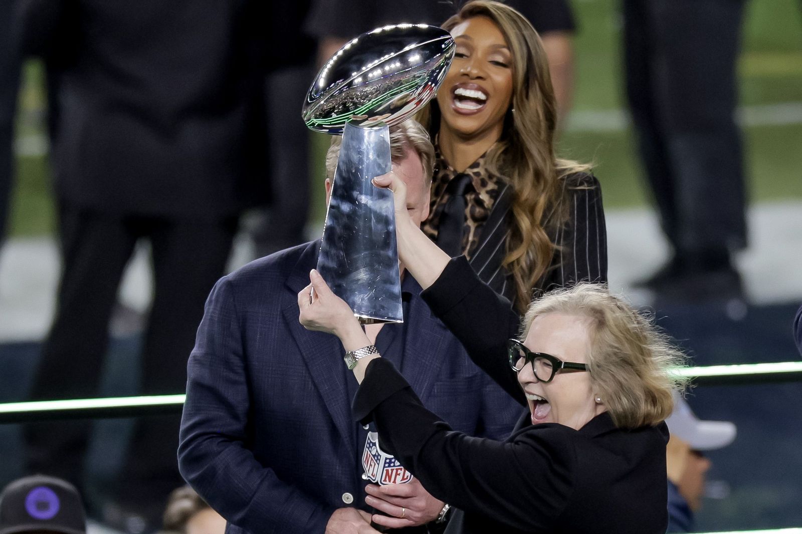 Las mejores fotos de la Super Bowl con la actuación de Bad Bunny