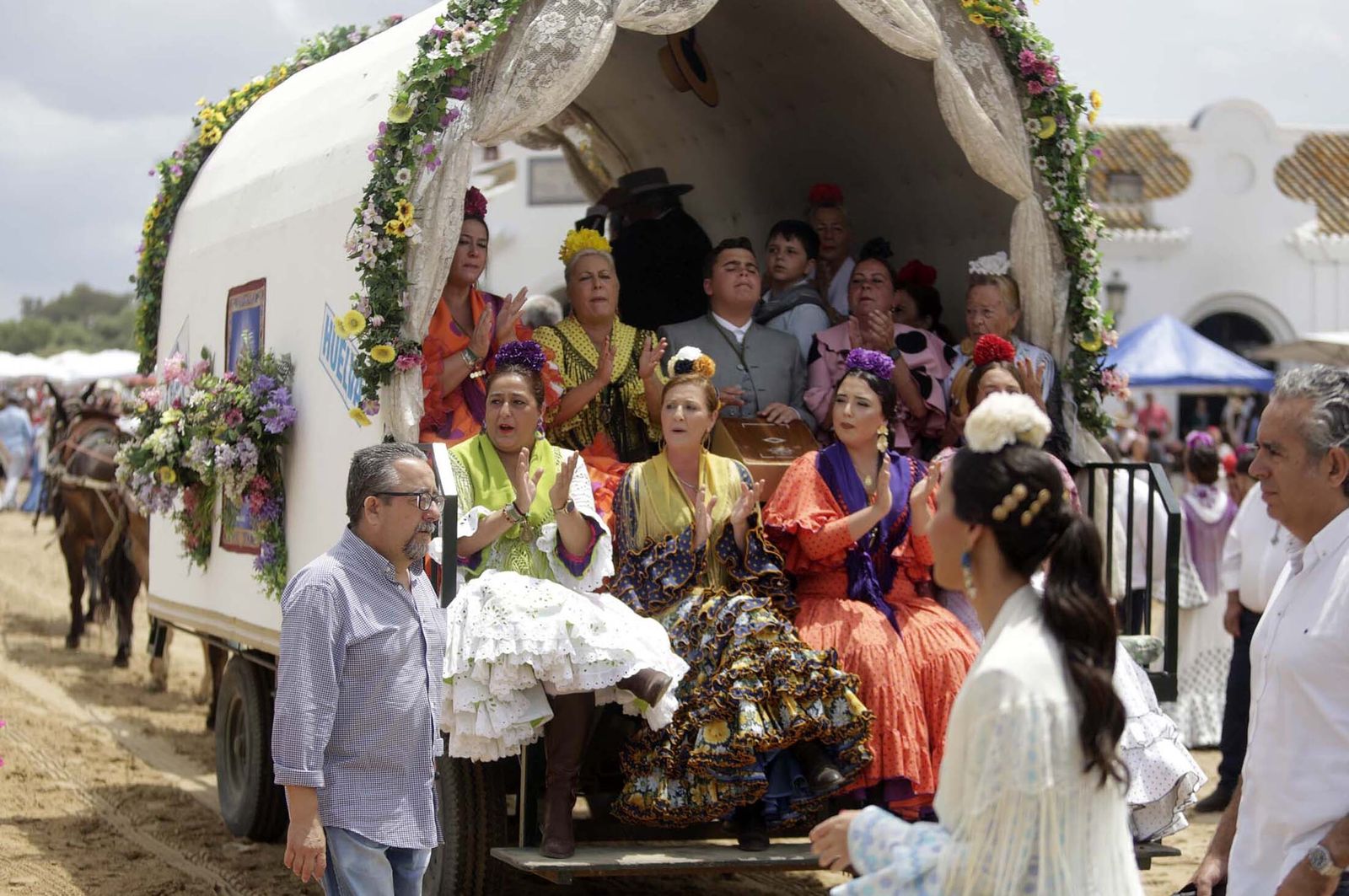 El Rocío 2023: Imágenes de ambiente y presentaciones de las Hermandades