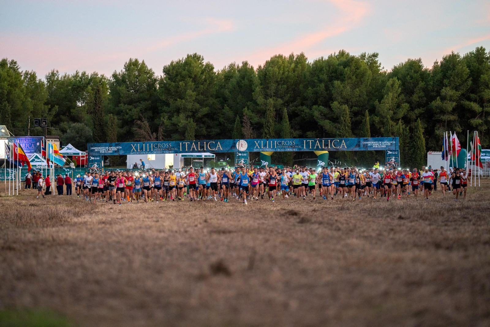 Las fotos de la prueba nocturna del Cross de Itálica