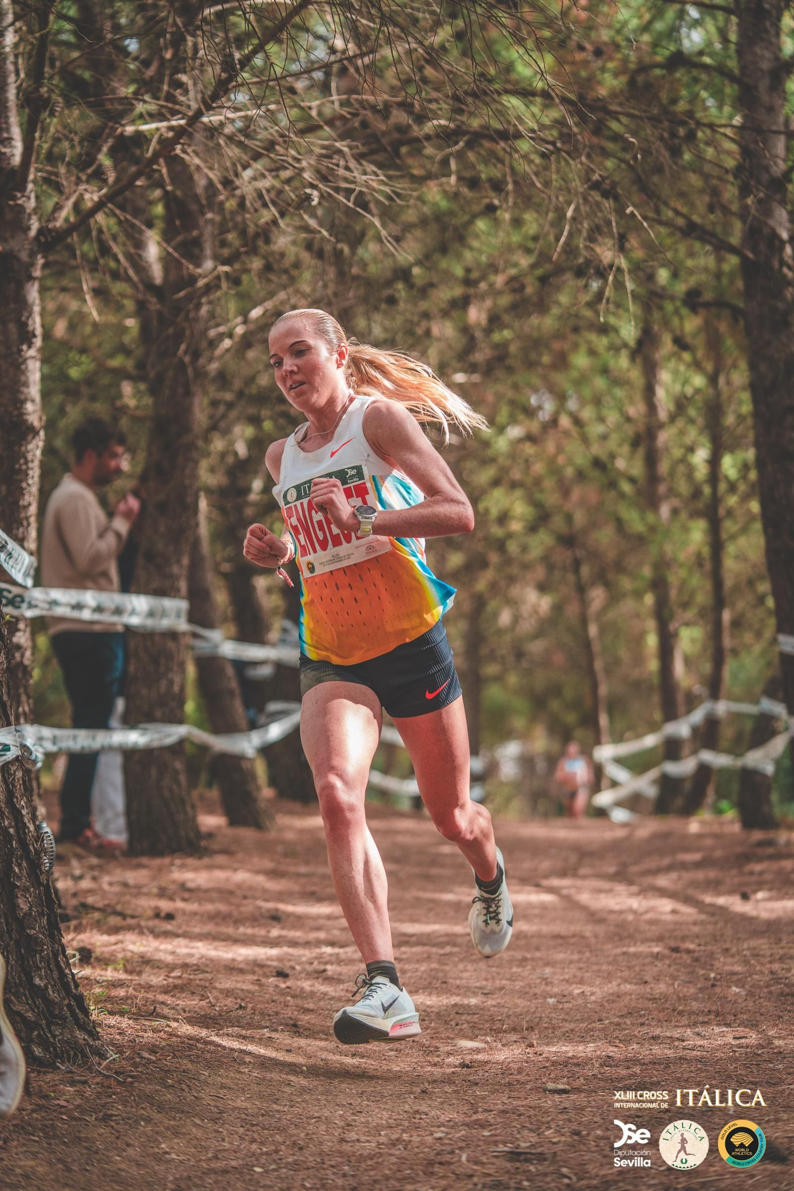 Búscate en las fotos del Cross de Itálica 2025 | 11