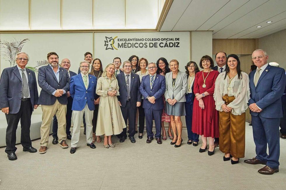 El PP con el Colegio de Médicos