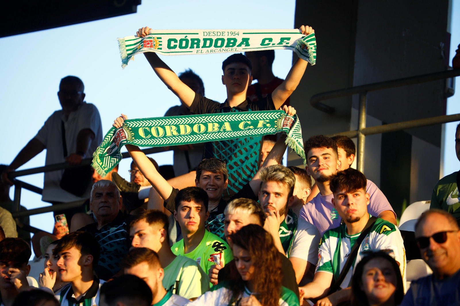 Las mejores fotos del ambiente en el Córdoba CF - Racing Ferrol
