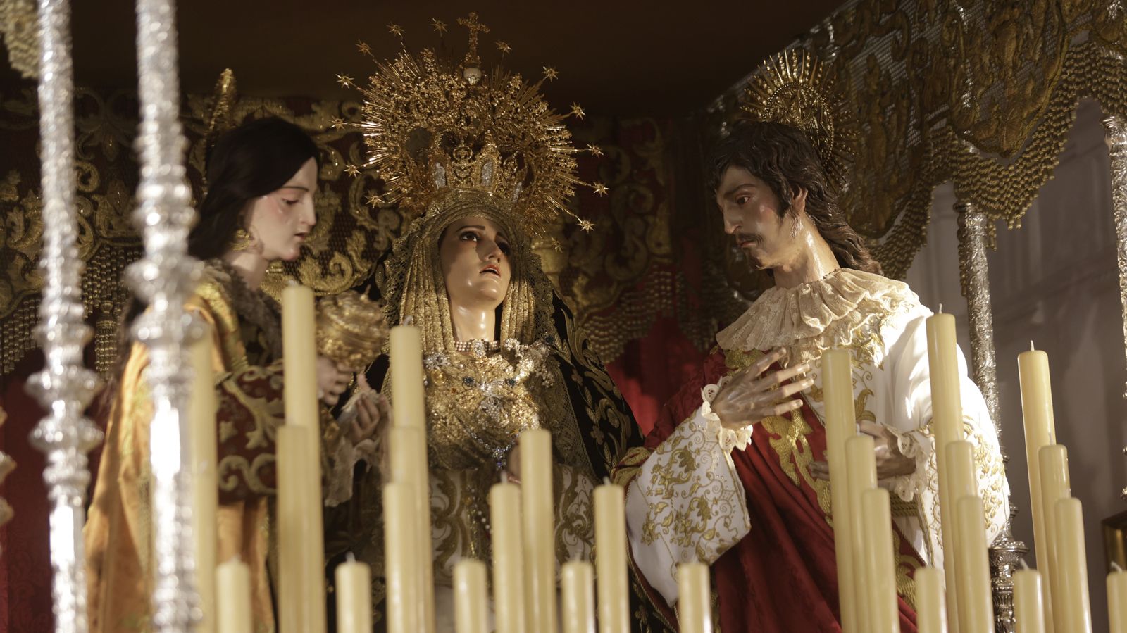 Preparativos en las iglesias de Algeciras para la Magna Mariana, en imágenes