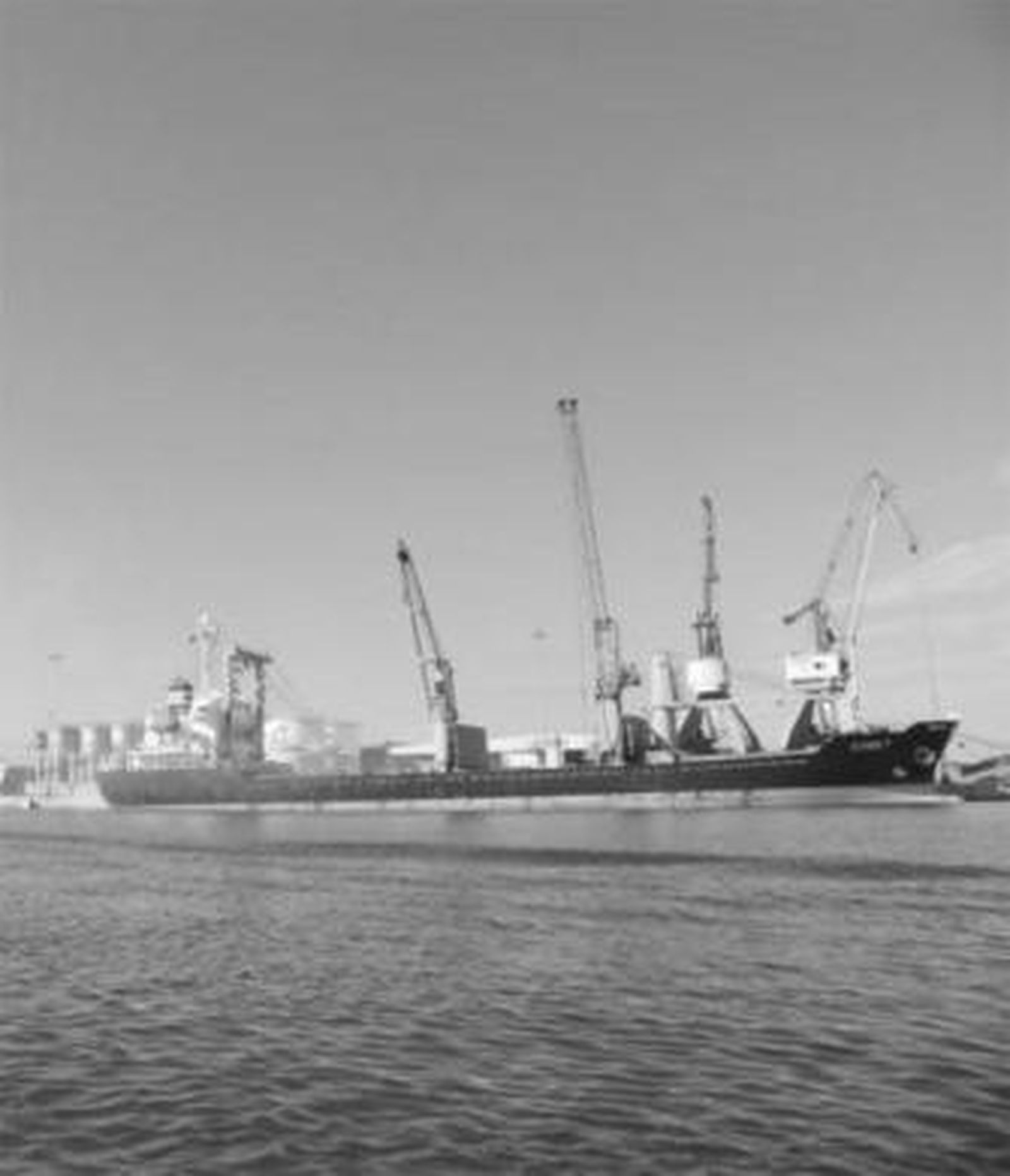 La posible línea marítima facilitaría la conexión con Europa.