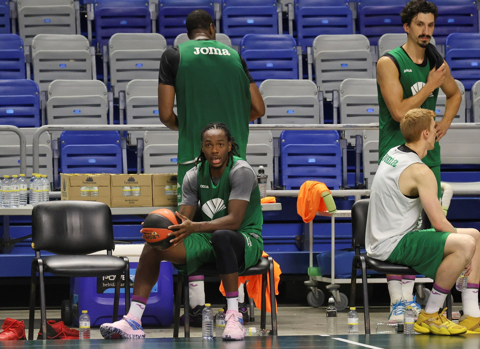 El Unicaja trabaja antes de ir a Murcia