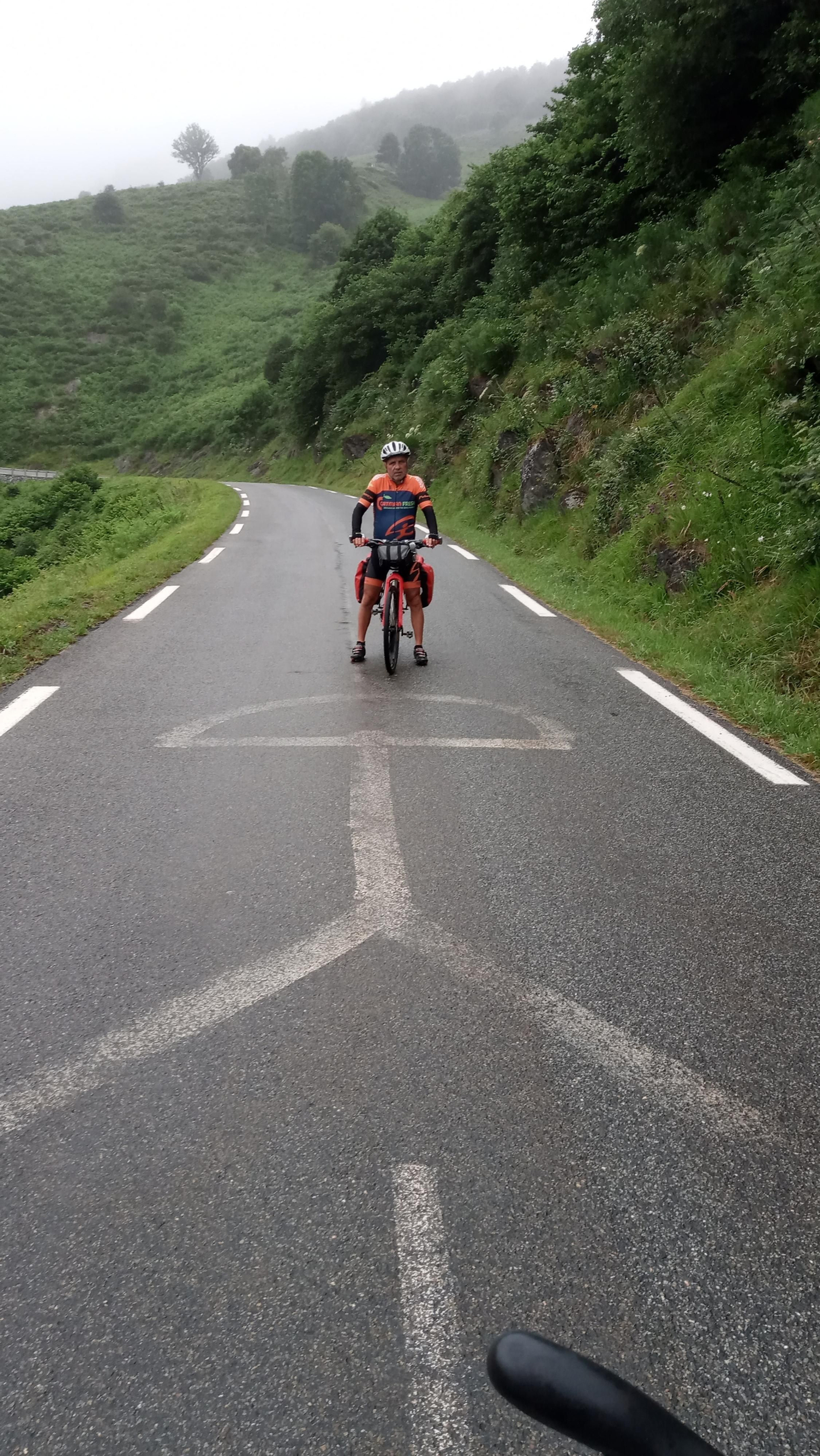 Fotogalería de la Transpirenaica de cuatro almerienses.