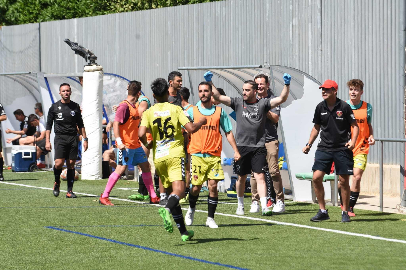 Las mejores fotos del triunfo del Salerm Puente Genil ante el Gerena en el 'play off' de ascenso a Segunda RFEF