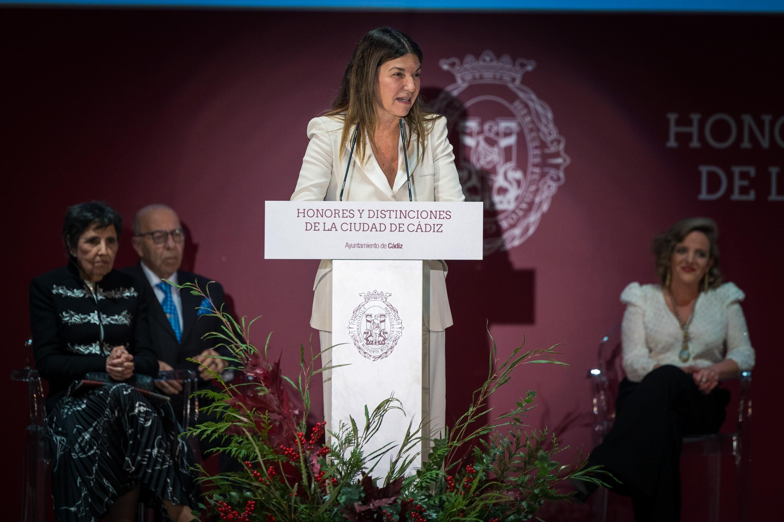 Las imágenes de la entrega de Honores y Distinciones de la Ciudad de Cádiz 2024