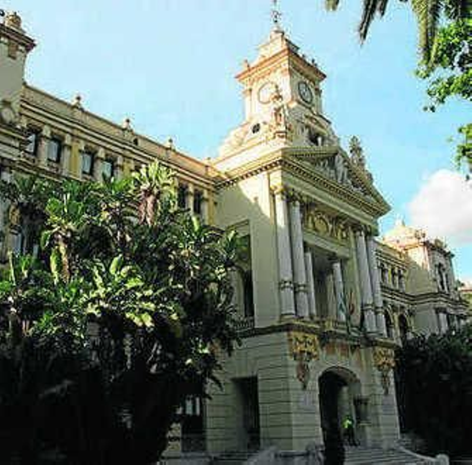 Fachada del Ayuntamiento.