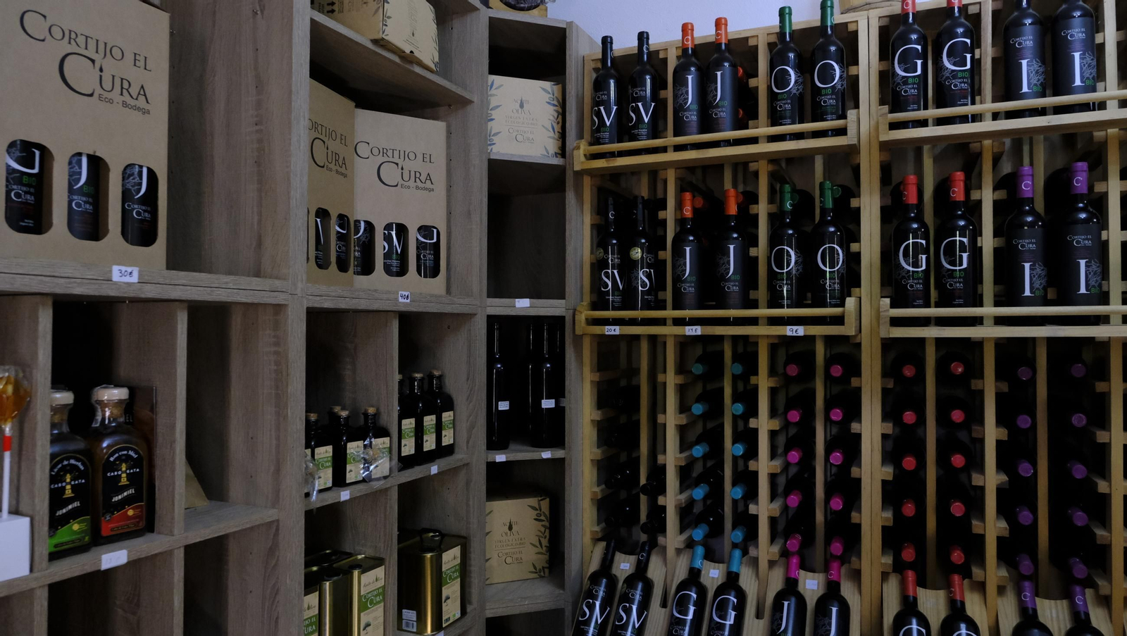 La vendimia en la Bodega Cortijo del Cura de Laujar, en imágenes